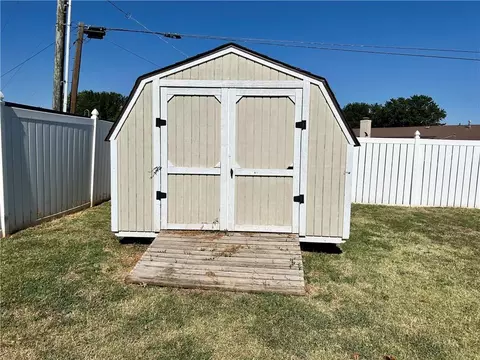 701 N 5th St, Thomas, OK 73669 photo 17