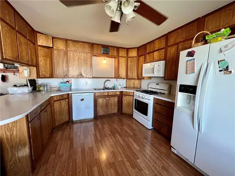 701 N 5th St, Thomas, OK 73669 photo 7