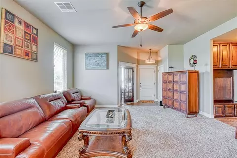 2837 SE 9th St, Moore, OK 73160 photo 10