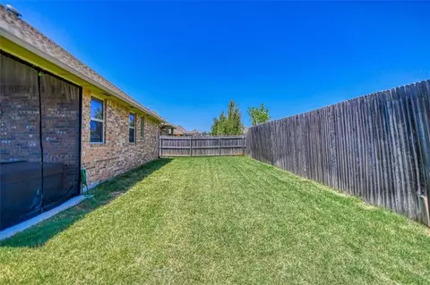 2837 SE 9th St, Moore, OK 73160 photo 35