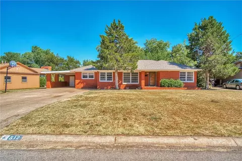512 Navajoe Rd, Altus, OK 73521 photo 1