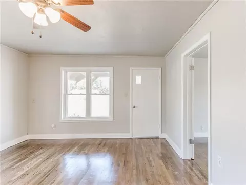 401 W Locust St, Tuttle, OK 73089 photo 8