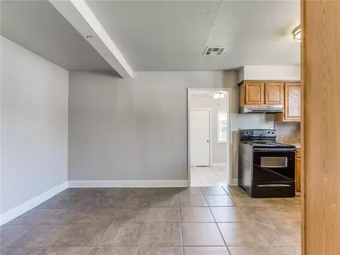 401 W Locust St, Tuttle, OK 73089 photo 28