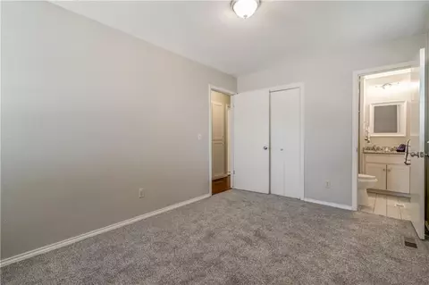 637 E 27th St, Edmond, OK 73013 photo 28