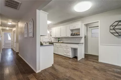 637 E 27th St, Edmond, OK 73013 photo 9