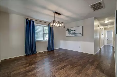 637 E 27th St, Edmond, OK 73013 photo 19