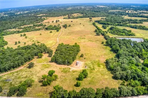 Avoca Road, Asher, OK 74826
