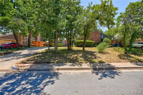 1908 Rosedale Dr, Edmond, OK 73013 photo 1