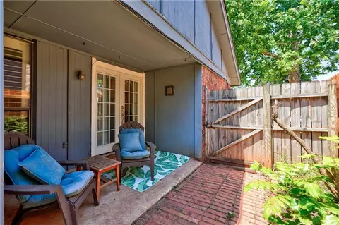 1908 Rosedale Dr, Edmond, OK 73013 photo 30