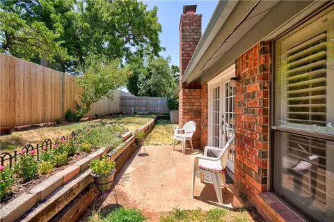 1908 Rosedale Dr, Edmond, OK 73013 photo 31