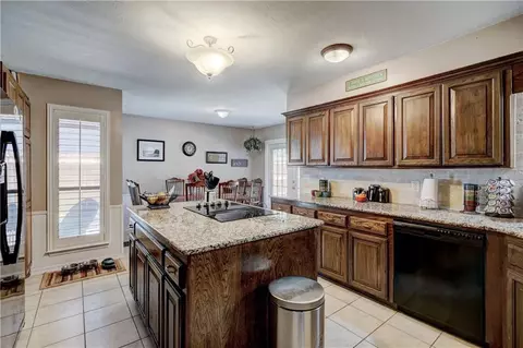 1908 Rosedale Dr, Edmond, OK 73013 photo 16