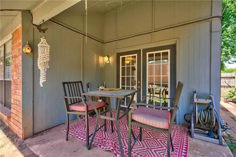 1908 Rosedale Dr, Edmond, OK 73013 photo 29