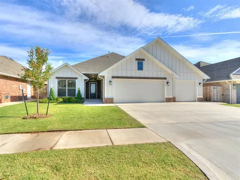 11013 NW 20th St, Yukon, OK 73099