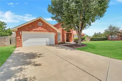 813 Jamestown Dr, Altus, OK 73521 photo 2