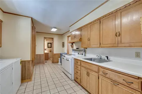 720 Phillips Ln, Clinton, OK 73601 photo 35