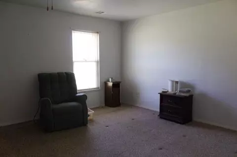 102 Oakridge Ln, Mcloud, OK 74851 photo 7