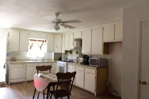 102 Oakridge Ln, Mcloud, OK 74851 photo 3