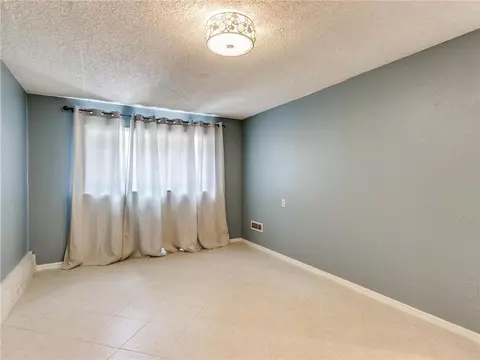 404 W Daws St, Norman, OK 73069 photo 11