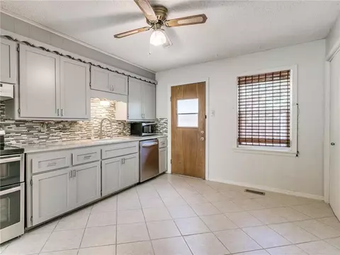 404 W Daws St, Norman, OK 73069 photo 7