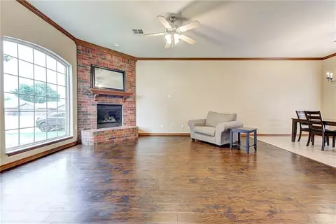 413 Bradgate Dr, Yukon, OK 73099 photo 6