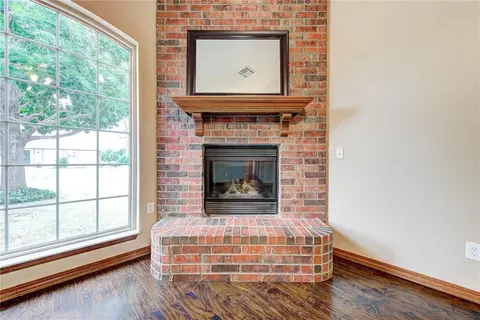 413 Bradgate Dr, Yukon, OK 73099 photo 8