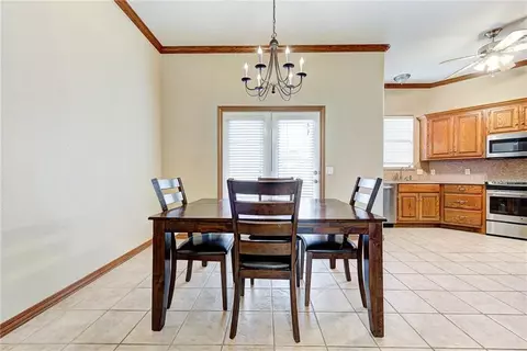 413 Bradgate Dr, Yukon, OK 73099 photo 12