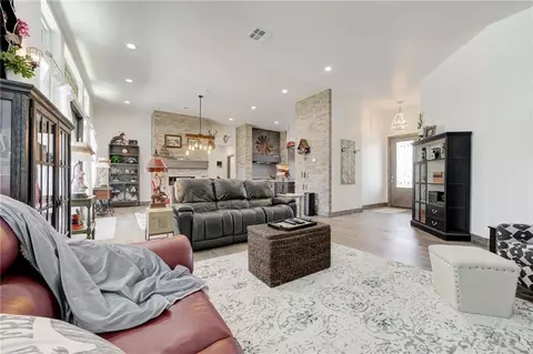 4604 Riata Cir, Tuttle, OK 73089 photo 9