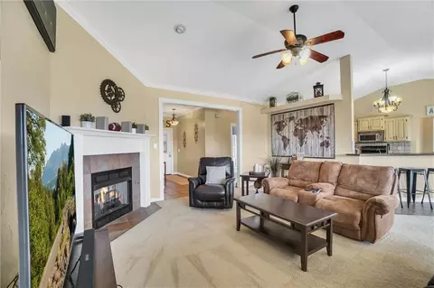 2913 Hunter Pointe, Altus, OK 73521 photo 8