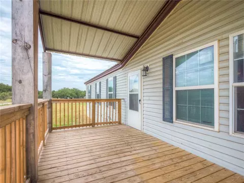 113 Red Tail Ln, Mcloud, OK 74851 photo 2