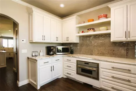 841 S Cemetery Rd, Tuttle, OK 73089 photo 13