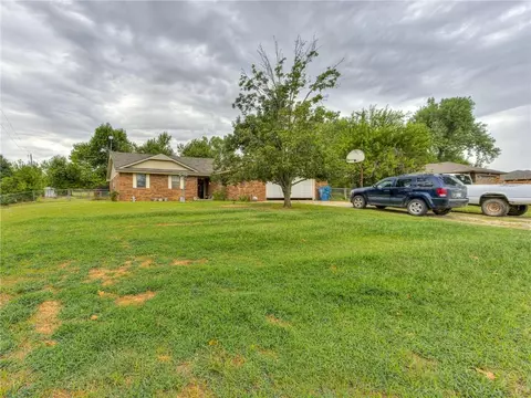 1003 N Sara Rd, Tuttle, OK 73089 photo 3