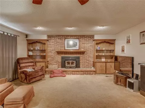 1003 N Sara Rd, Tuttle, OK 73089 photo 6
