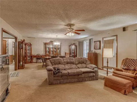 1003 N Sara Rd, Tuttle, OK 73089 photo 8