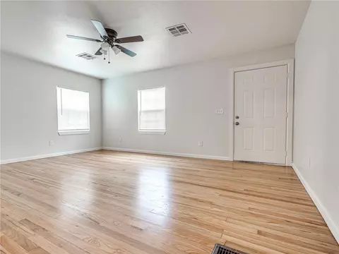 116 E 12th St, Edmond, OK 73034 photo 9