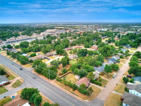 116 E 12th St, Edmond, OK 73034 photo 24
