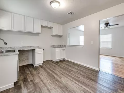 116 E 12th St, Edmond, OK 73034 photo 14