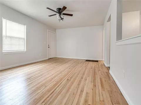 116 E 12th St, Edmond, OK 73034 photo 10