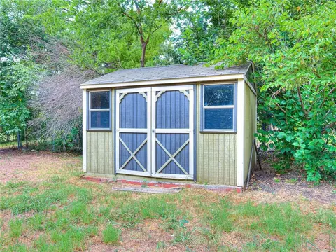 116 E 12th St, Edmond, OK 73034 photo 6