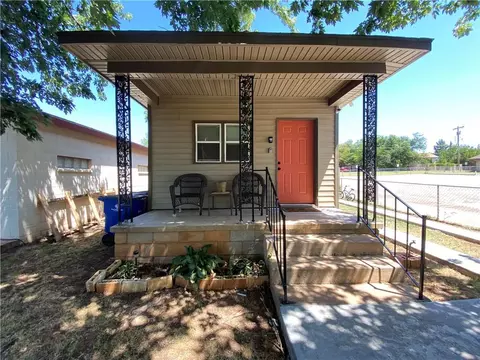 1208 E Springer Ave, Guthrie, OK 73044 photo 1