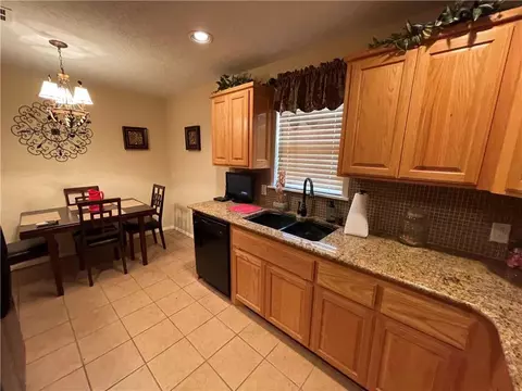 306 E Lorrist St, Apache, OK 73006 photo 5