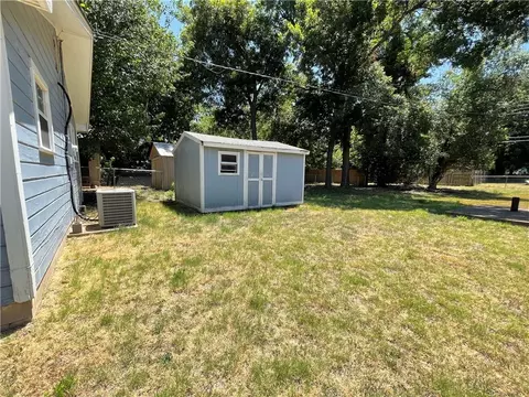 306 E Lorrist St, Apache, OK 73006 photo 14