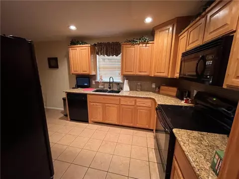 306 E Lorrist St, Apache, OK 73006 photo 7