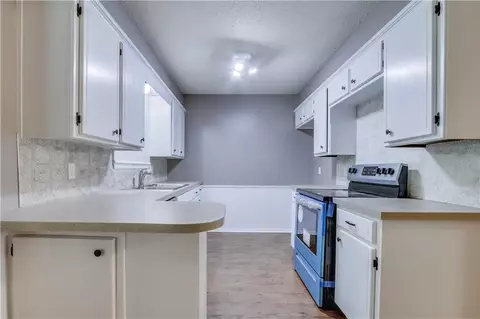 129 E Cherry Ave, Yukon, OK 73099 photo 12