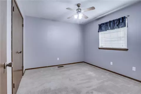 129 E Cherry Ave, Yukon, OK 73099 photo 25