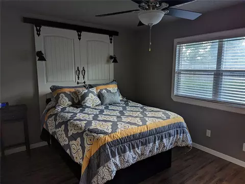 207 E Juniper Ln, Mustang, OK 73064 photo 3