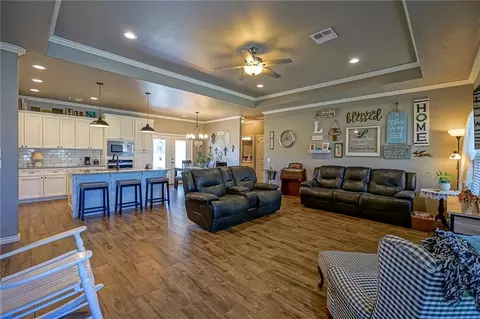 510 E Kansas St, Thomas, OK 73669 photo 6