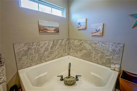 510 E Kansas St, Thomas, OK 73669 photo 18