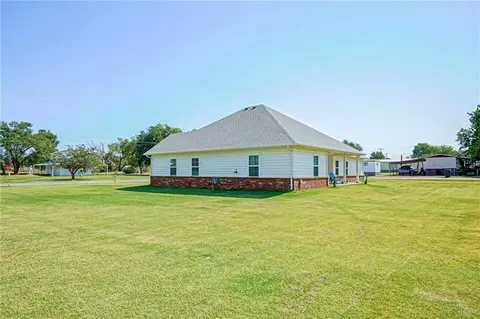 510 E Kansas St, Thomas, OK 73669 photo 36