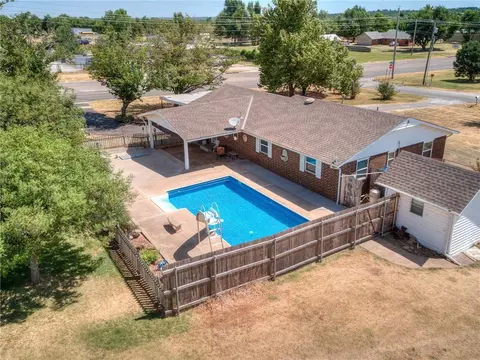 3 Meyers Dr, Tuttle, OK 73089 photo 1