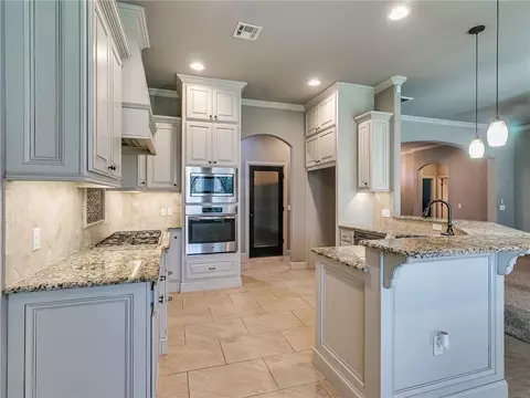 2825 SE 9th St, Moore, OK 73160 photo 10